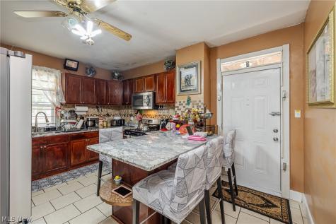 3201 W 54th Street Cleveland OH 44102