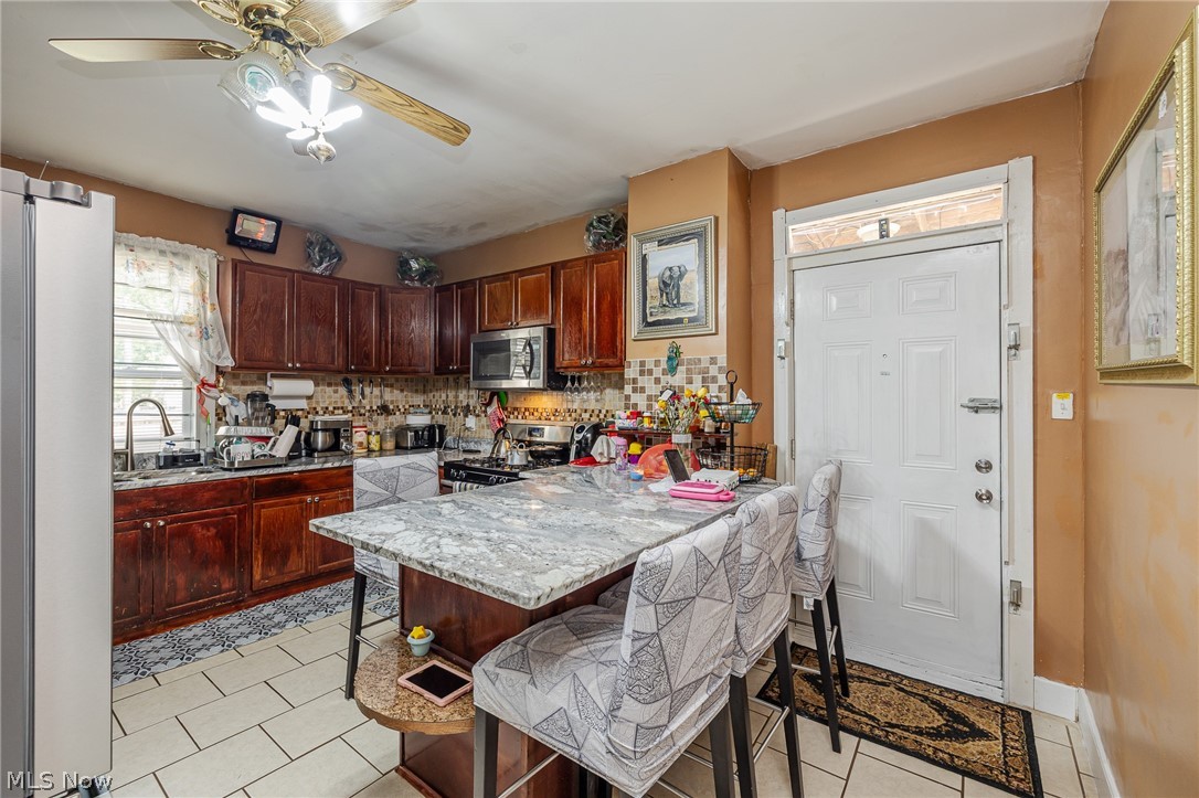 3201 W 54th Street Cleveland OH 44102