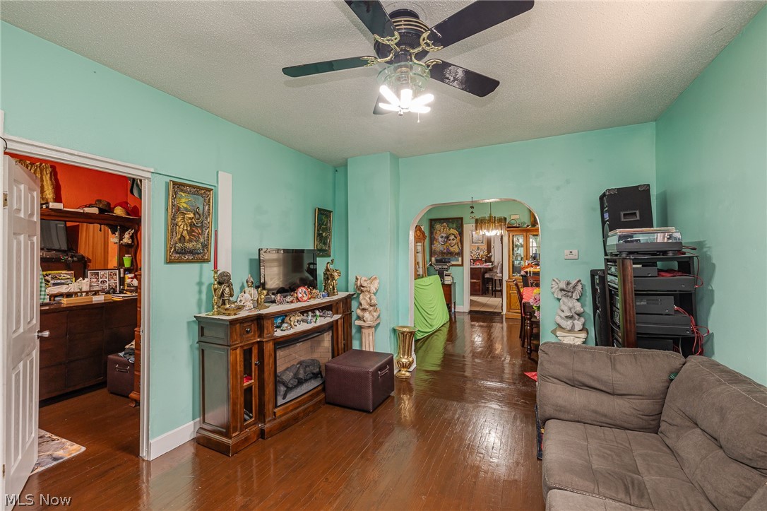 3201 W 54th Street Cleveland OH 44102
