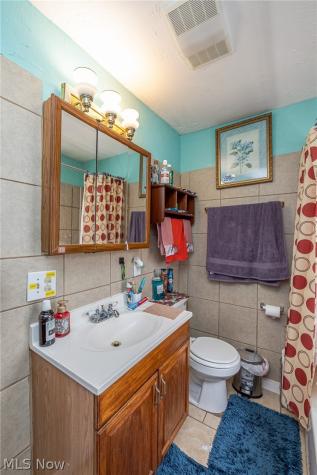 3201 W 54th Street Cleveland OH 44102