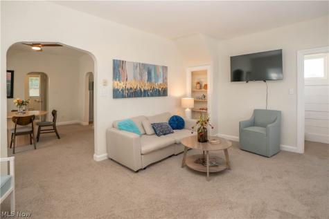 2413 Clearview Avenue NW Canton OH 44708