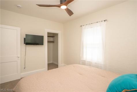 2413 Clearview Avenue NW Canton OH 44708