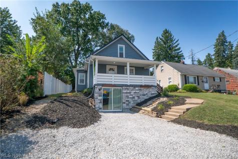 2413 Clearview Avenue NW Canton OH 44708