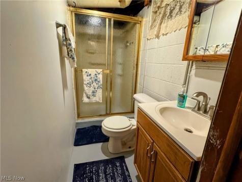 1322 Caryl Drive Bedford OH 44146