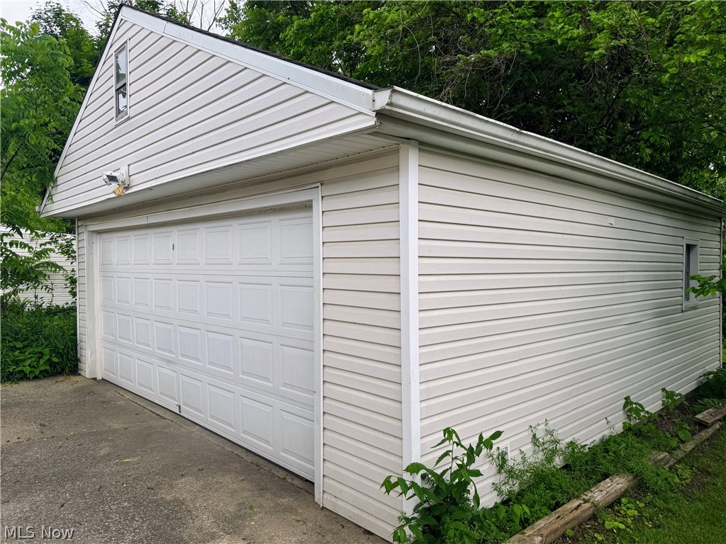 1322 Caryl Drive Bedford OH 44146