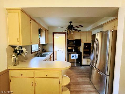 1322 Caryl Drive Bedford OH 44146