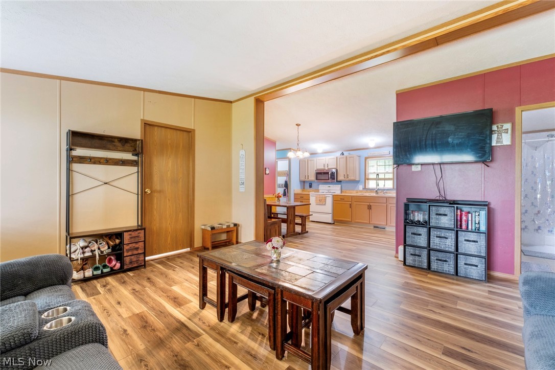 3306 Sycamore Drive New Waterford OH 44445