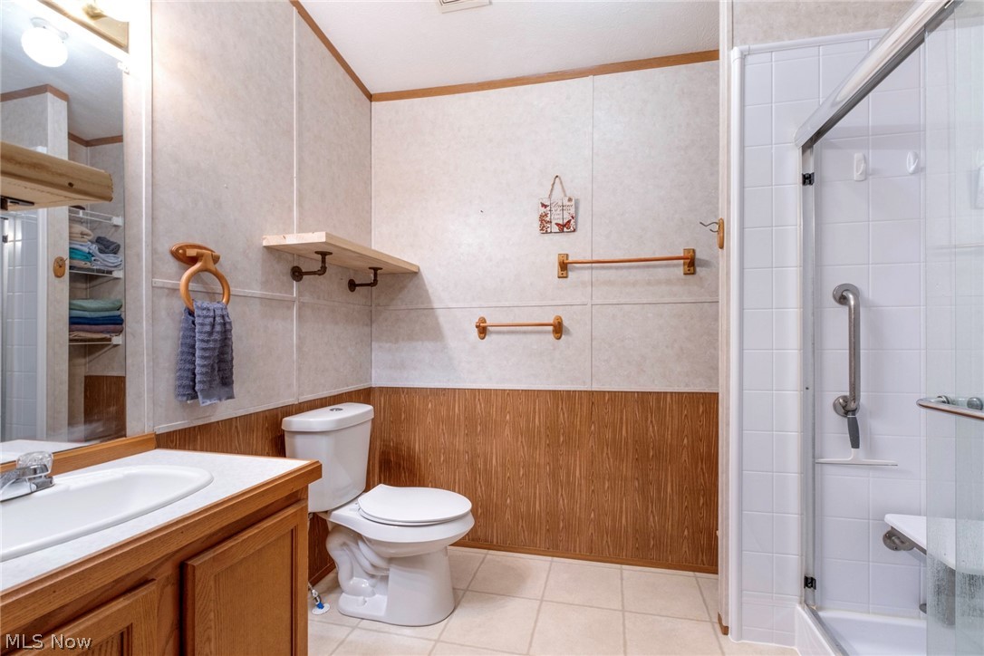 3306 Sycamore Drive New Waterford OH 44445