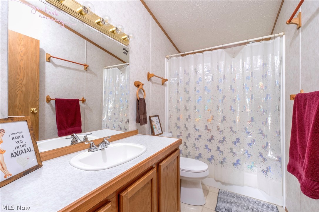 3306 Sycamore Drive New Waterford OH 44445
