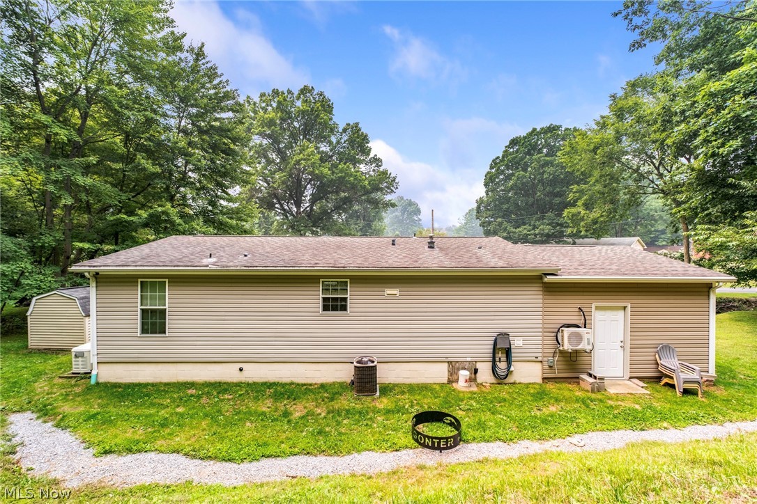 3306 Sycamore Drive New Waterford OH 44445