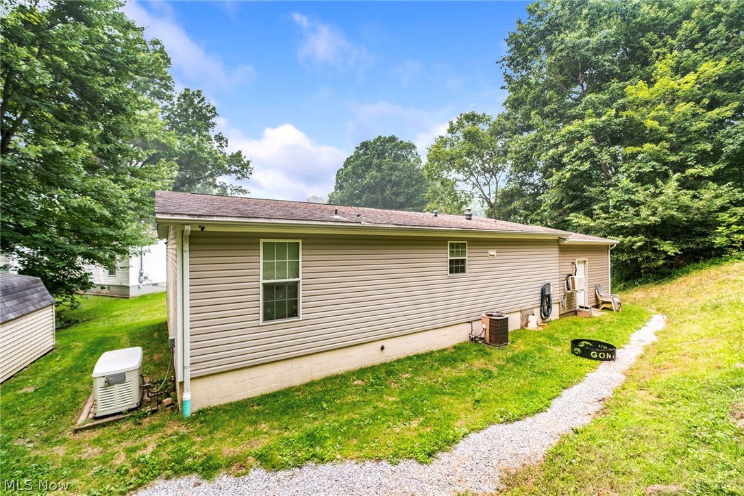 3306 Sycamore Drive New Waterford OH 44445