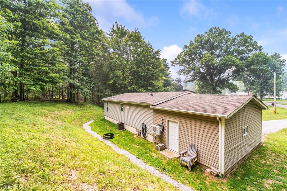 3306 Sycamore Drive New Waterford OH 44445