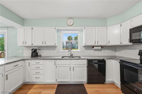 2815 Vandemark Road Litchfield OH 44253