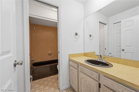 2815 Vandemark Road Litchfield OH 44253