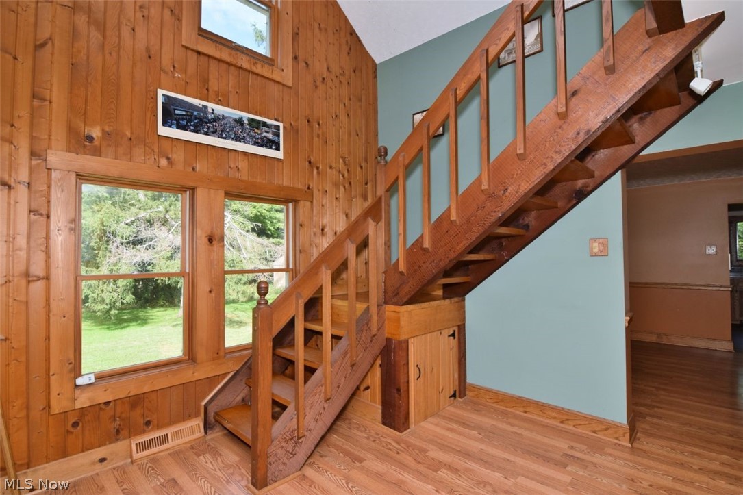 3795 Irving Park Avenue Woodmere OH 44122