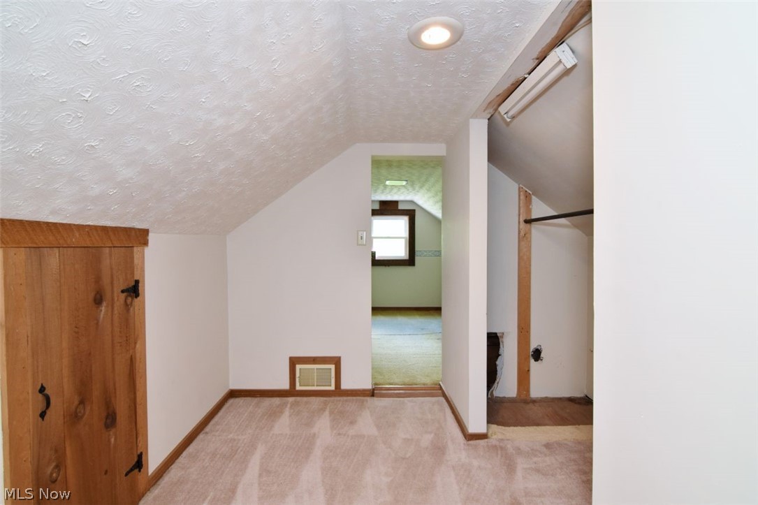 3795 Irving Park Avenue Woodmere OH 44122