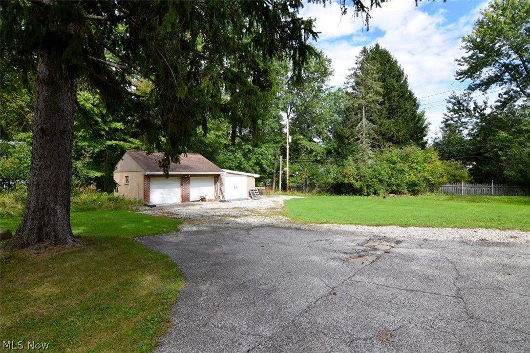 3795 Irving Park Avenue Woodmere OH 44122