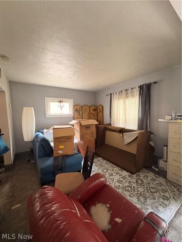 9915 Raymond Avenue Cleveland OH 44104