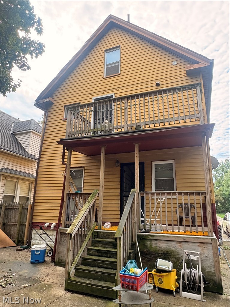 9915 Raymond Avenue Cleveland OH 44104