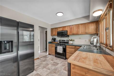 4717 Shriver Road North Canton OH 44720