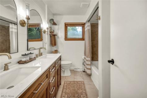 4717 Shriver Road North Canton OH 44720