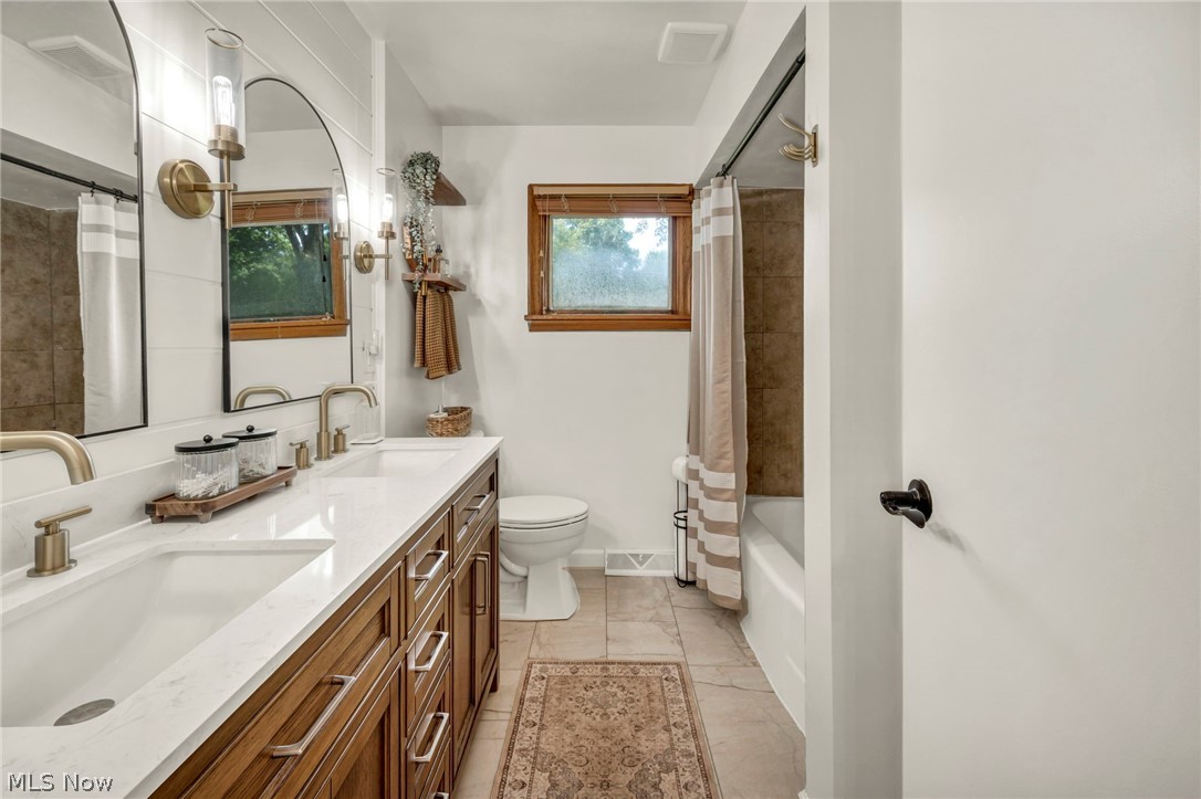 4717 Shriver Road North Canton OH 44720