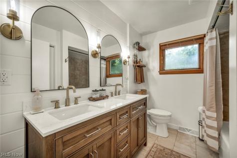 4717 Shriver Road North Canton OH 44720