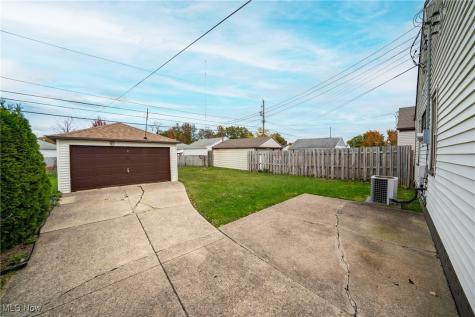 3018 Center Drive Parma OH 44134
