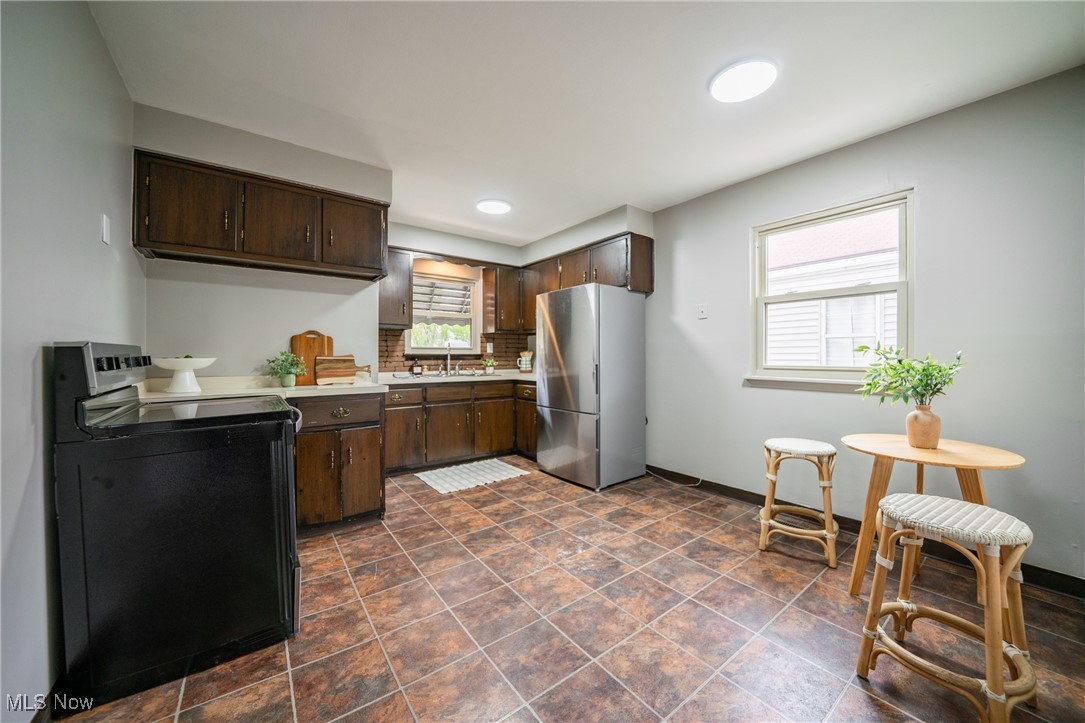 3018 Center Drive Parma OH 44134