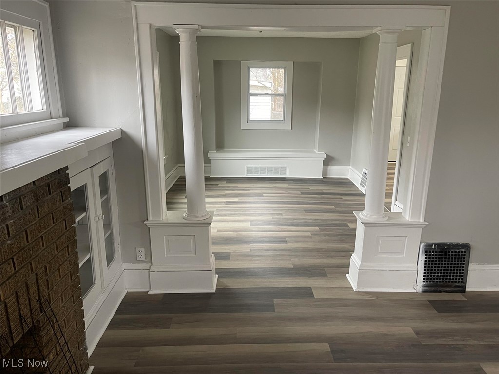 1438 Newton Street Akron OH 44305