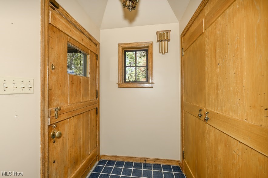 745 Canyon Trail Akron OH 44303