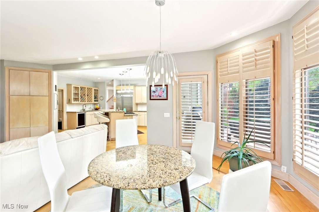 339 Aberdeen Lane Aurora OH 44202