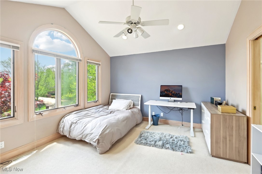 339 Aberdeen Lane Aurora OH 44202