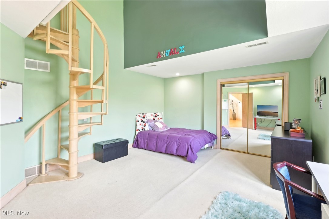 339 Aberdeen Lane Aurora OH 44202