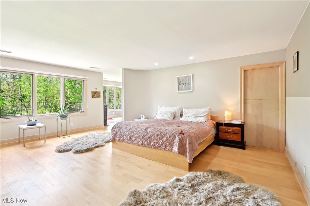 339 Aberdeen Lane Aurora OH 44202