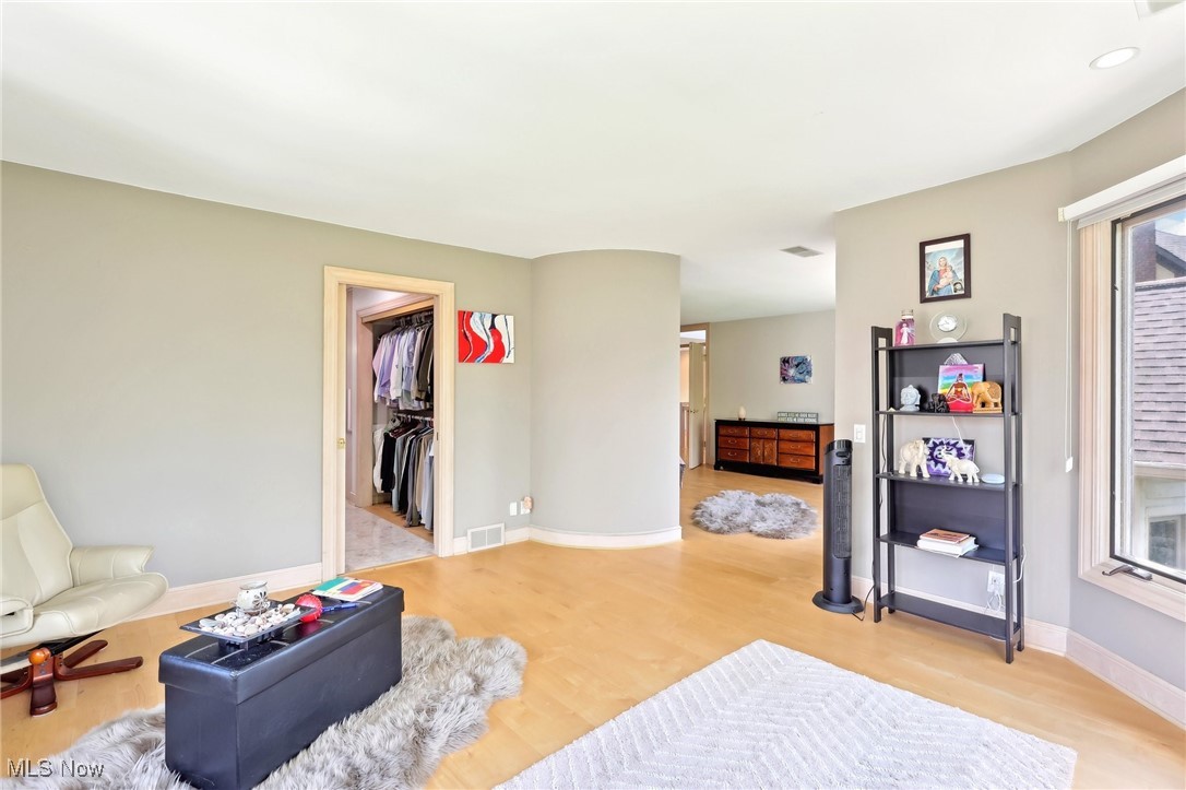 339 Aberdeen Lane Aurora OH 44202