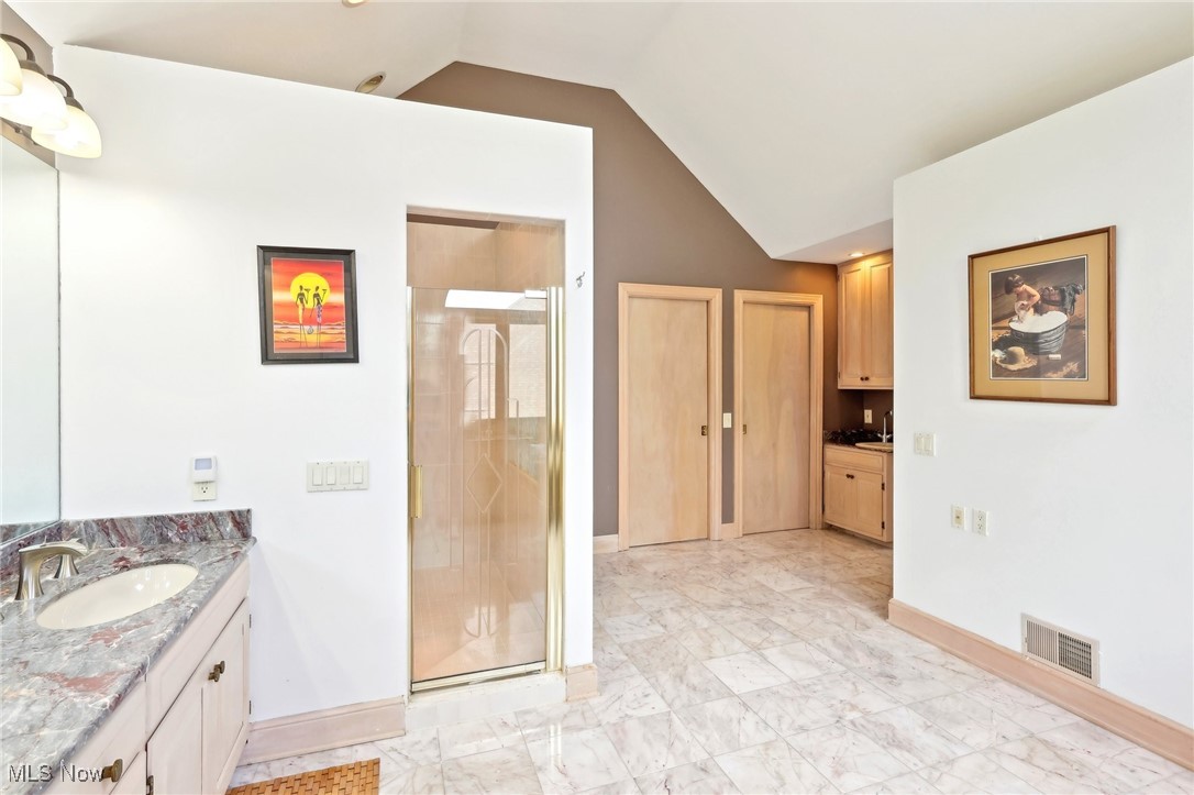 339 Aberdeen Lane Aurora OH 44202