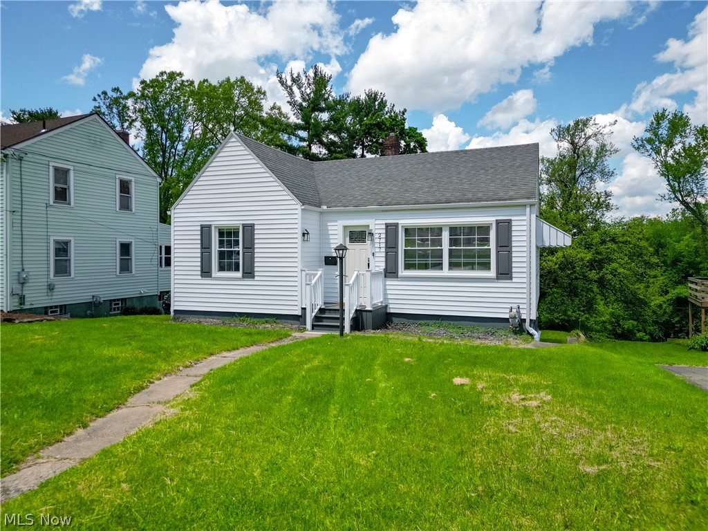 2717 Cleveland Avenue Steubenville OH 43952