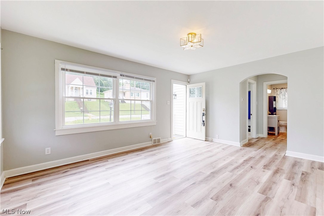 2717 Cleveland Avenue Steubenville OH 43952