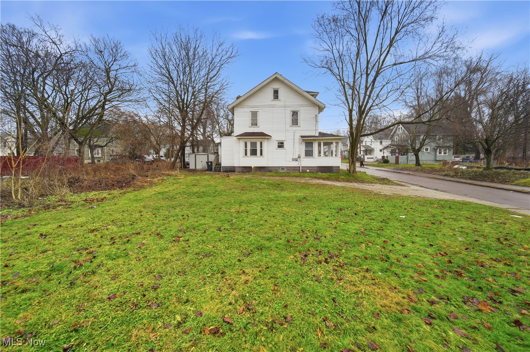 225 Cranz Place Akron OH 44310