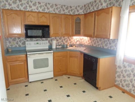 9989 Albion Road North Royalton OH 44133
