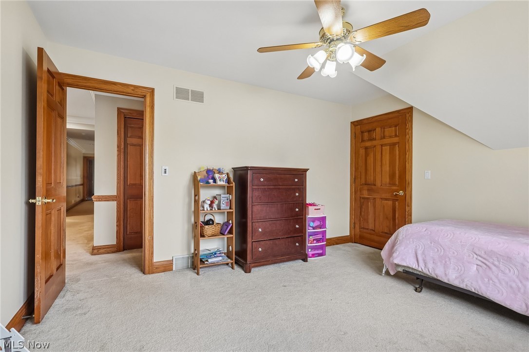 8615 Raintree Run Poland OH 44514