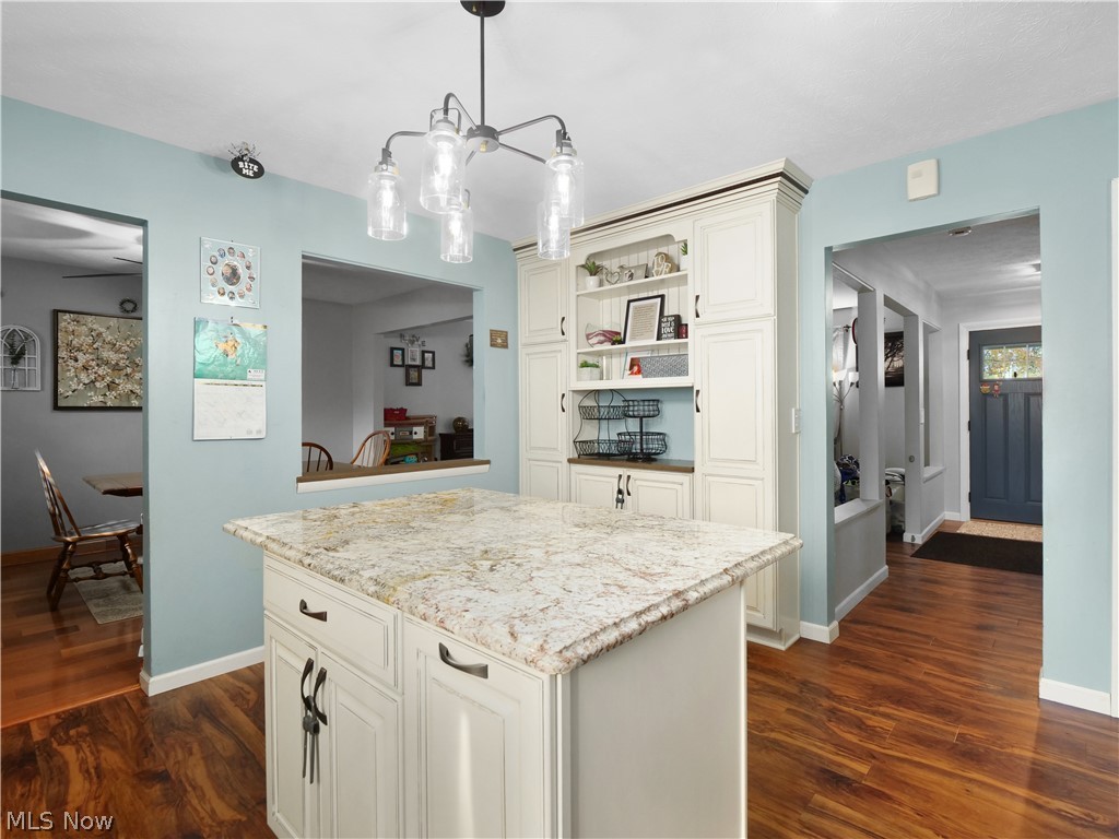 30901 North Court North Olmsted OH 44070