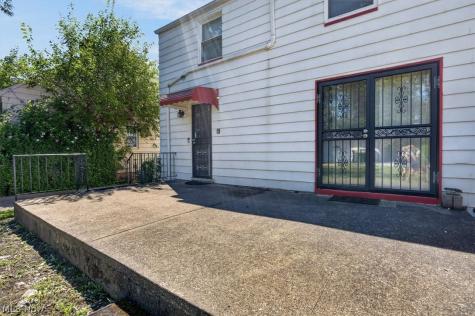 19623 Libby Road Maple Heights OH 44137