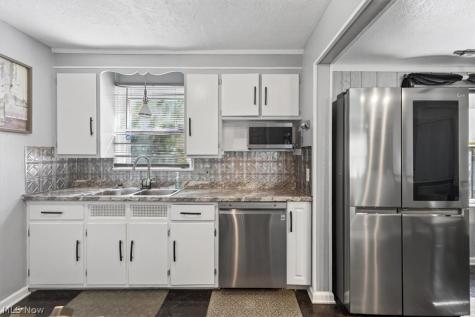 19623 Libby Road Maple Heights OH 44137