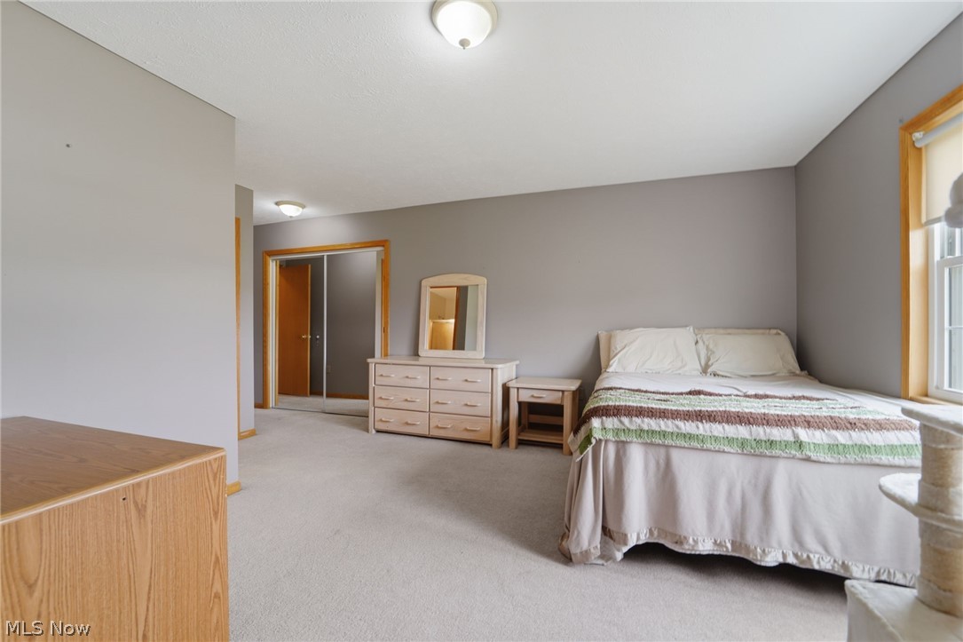28 Lake Park Road Conneaut OH 44030