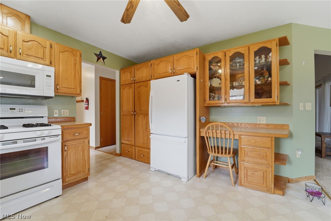 28 Lake Park Road Conneaut OH 44030