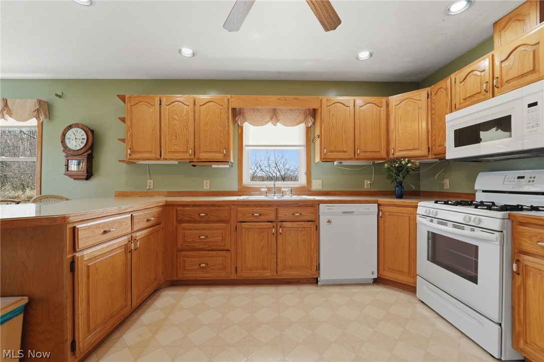28 Lake Park Road Conneaut OH 44030