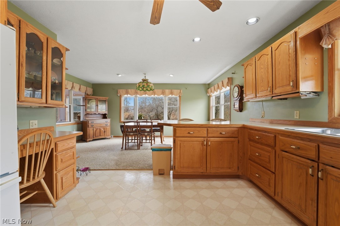 28 Lake Park Road Conneaut OH 44030