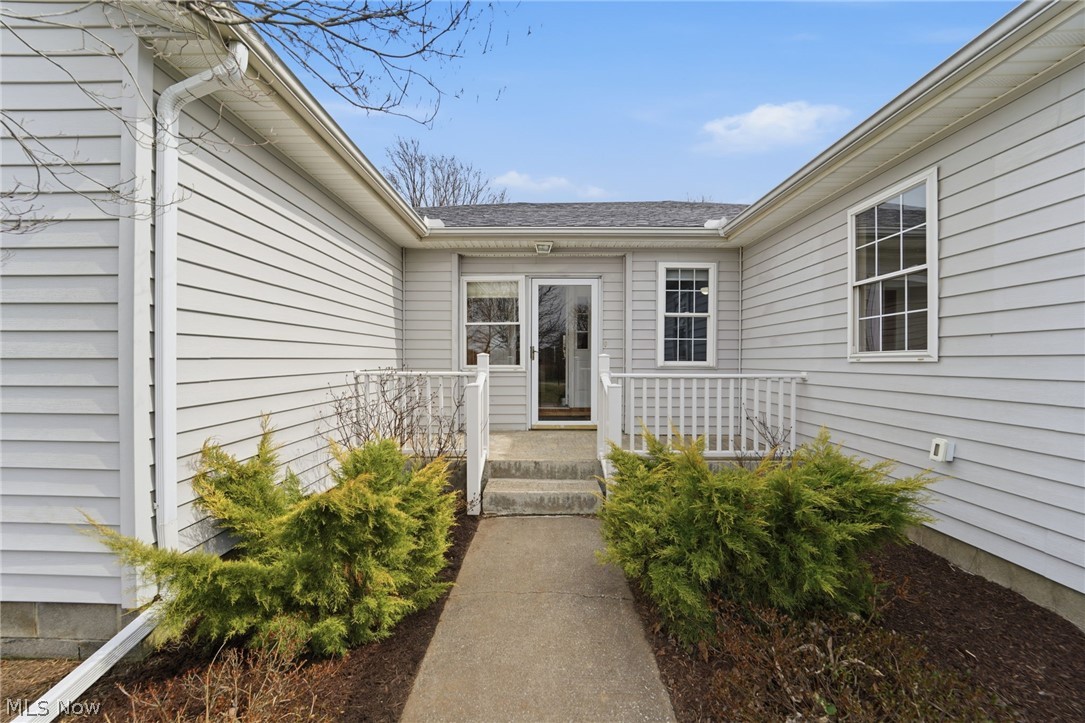 28 Lake Park Road Conneaut OH 44030